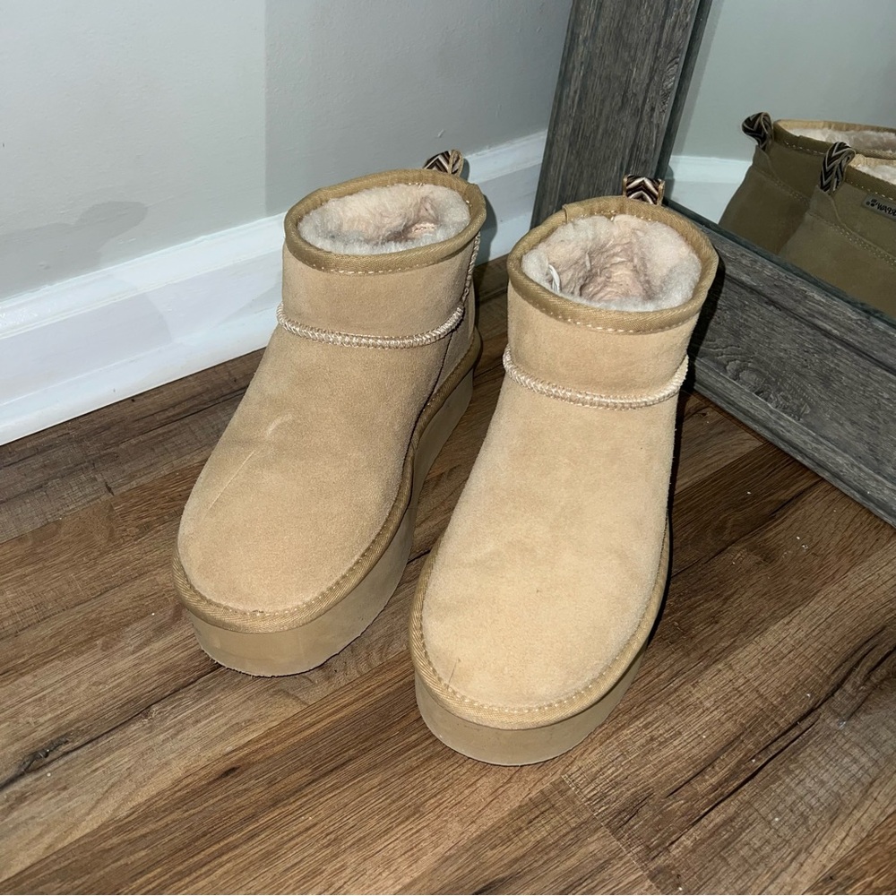 BearPaw Short Platform Boots